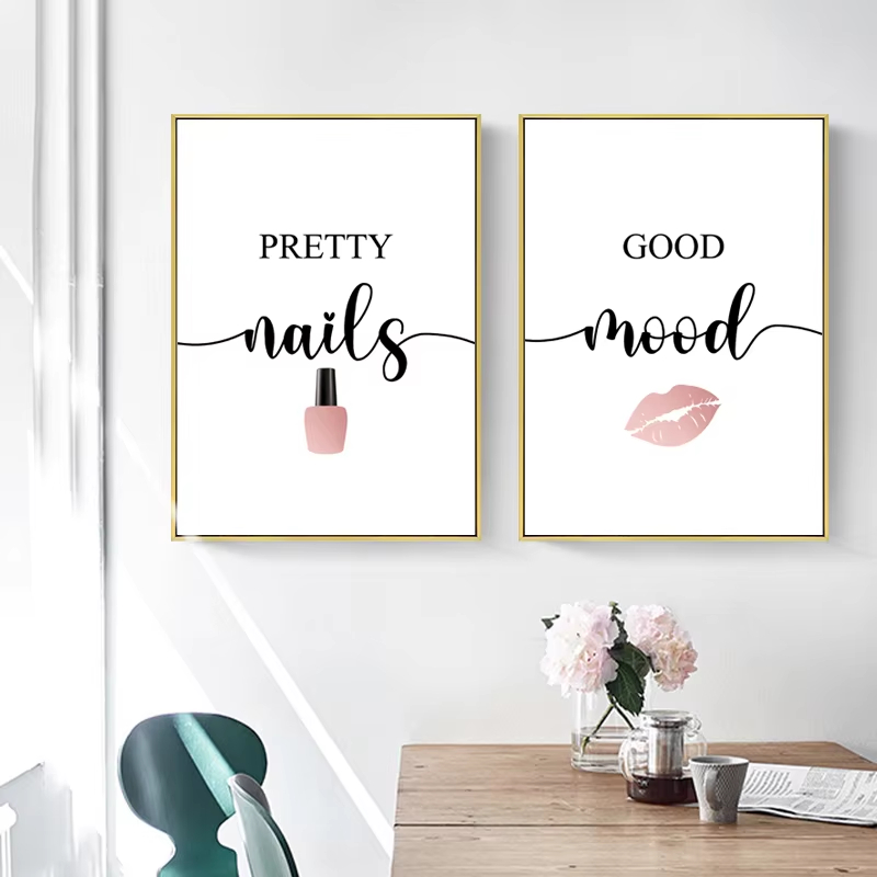 Makeup Is Beauty Quotes - Nordic ผู้หญิงสีชมพูริมฝีปากสีแดงเล็บคําคมแต่งหน้าโปสเตอร์ภาพวาดสีน้ํามัน Wall Art ภาพ Beauty