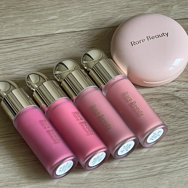 เรียร์ บิวตี้ บลิส บีลีฟ แฮปปี - Rare Beauty Makeup Highlighter บทวิจารณ์และราคา
