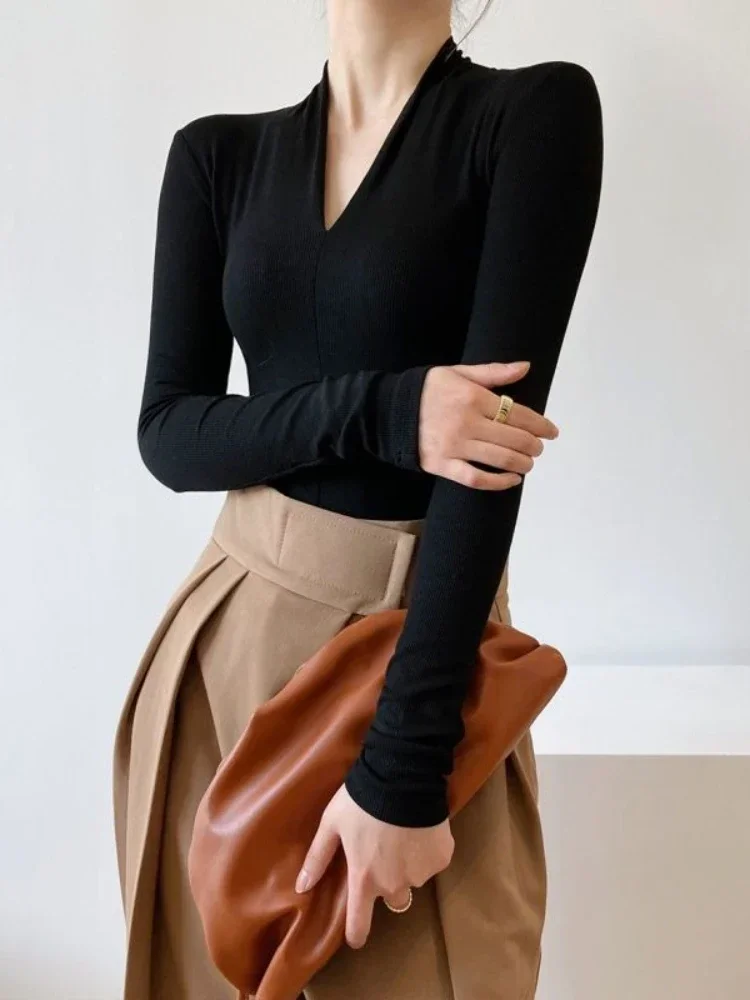 เสื้อเชิ้ตคอวีทรงเข้ารูป แขนยา - Beauty & Makeup Katia Di Paola บทวิจารณ์และราคา