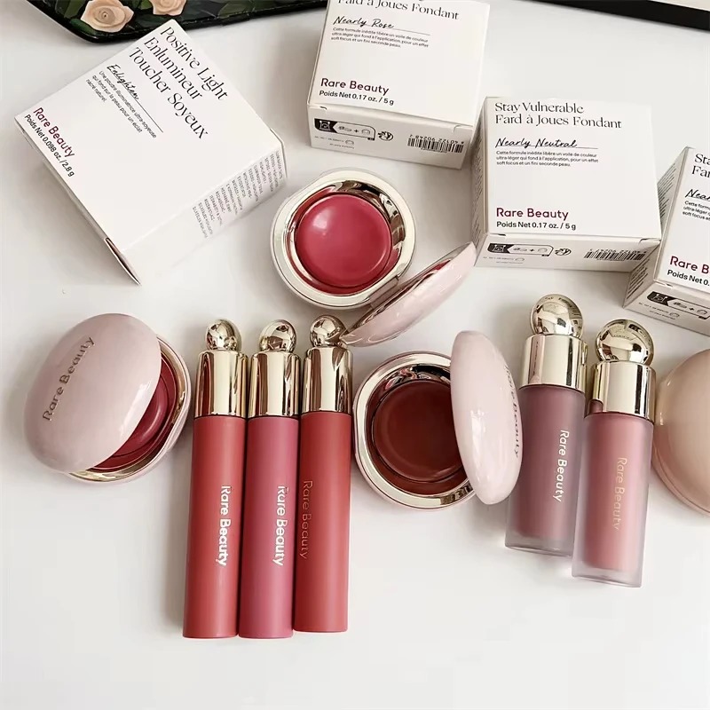 เรนเบิร์ย ซอฟท์ พินช์ ลิป สเตน - Rare Beauty Makeup Highlighter บทวิจารณ์และราคา